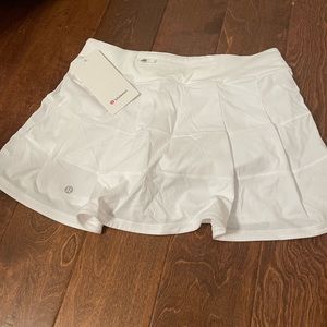 Lululemon mid rise pace rival skirt